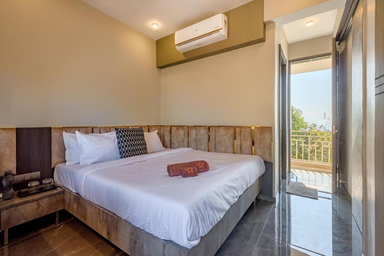 Saffronstays Heavone Trio, Lonavala Eksteriør billede